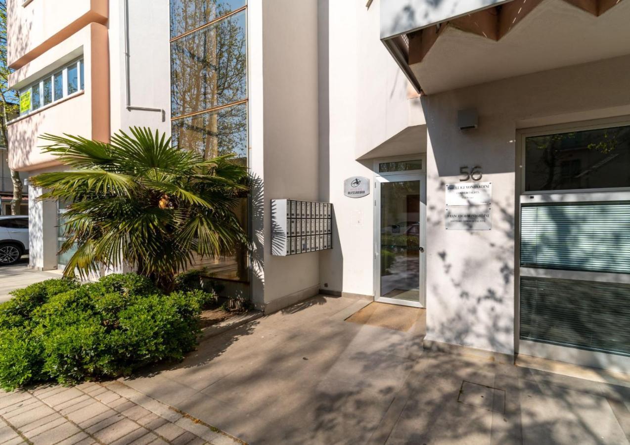 Residence Alessandra Cesenatico Buitenkant foto