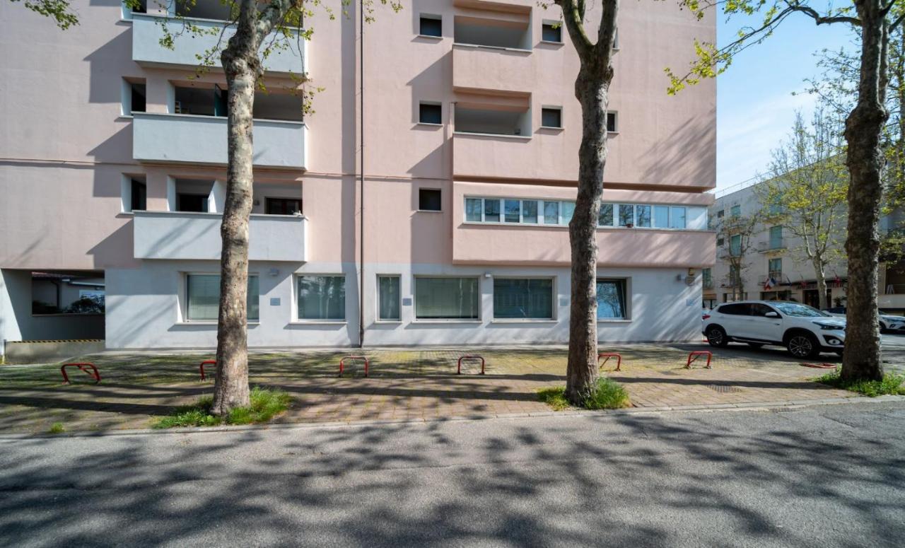 Residence Alessandra Cesenatico Buitenkant foto