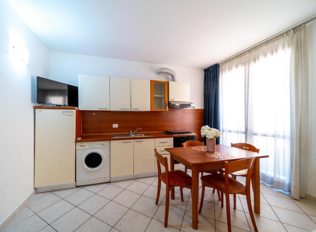 Residence Alessandra Cesenatico Buitenkant foto